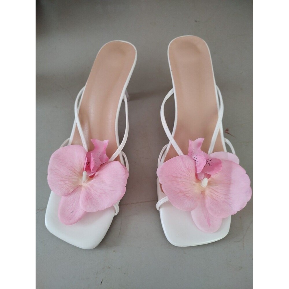 White Strappy 3D Pink Tropical Orchid Flower Kitten Heel Slip On 7